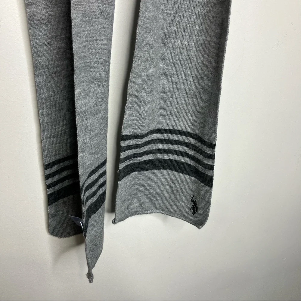 U.S. Polo Assn. gray knit scarf‎ one size